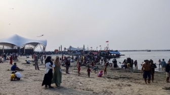 Jadi Destinasi Favorit Saat Libur Natal, 90 Ribu Orang Kunjungi Pantai Ancol Dalam 1 Hari!