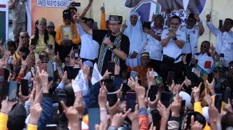 Desak Anies Tidak Berdampak pada Elektabilitas Anies Baswedan: Cuma Ramai di Twitter Doang