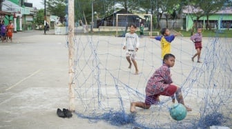 Bobby Nasution Bangun Lapangan, Anak-anak Tak Lagi Main Bola di Jalan