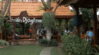 Imah Djoglo Bandung, Resto Ramah Anak Lengkap dengan Mini Zoo