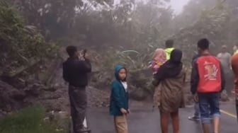 Kabar Jalan Lintas Riau-Sumbar Longsor Lagi, Pengendara Diminta Lewat Jalur Alternatif