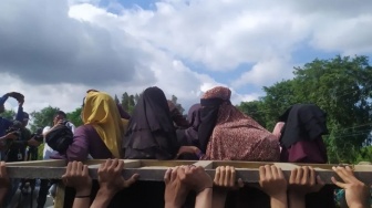 Viral Pengungsi Rohingya Diusir Paksa Mahasiswa di Aceh, Tangisan Pecah