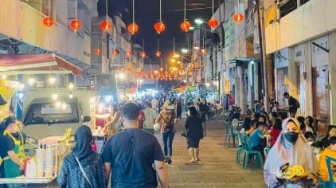 Sejarah Pasar Semawis Semarang yang Ramai Dikunjungi Saat Imlek