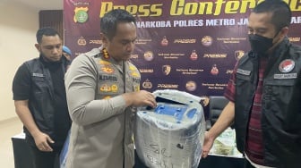 Disimpan dalam Jerigen, Polres Jakbar Gagalkan Penyelundupan 30 Kg Sabu untuk Malam Tahun Baru