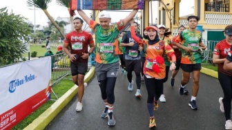 Mengenal Salah Satu Koleksi Sepatu Running Siti Atikoh Ganjar Pranowo yang Punya Reputasi Dunia, Harganya Rp4 Jutaan