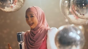 Rumah Tangga Lagi Jadi Omongan, Ria Ricis Rilis Lagu Baru, Warganet: Kok Suaranya...