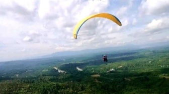 Gunung Boga Berpotensi Jadi Destinasi Paralayang Kelas Dunia