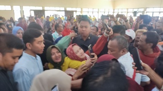 Awali Tahun Baru Blusukan ke Pelosok Sragen, Gibran Dapat Keluhan Ini dari Pelaku UMKM