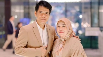 Sempat Dicap Sombong, Ibu Lesti Kejora Sukartini Ternyata Tenteng Tas Branded Rp53 juta Saat Hadir di Ultah Baby L!