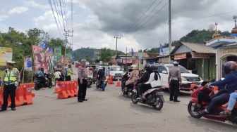 Arus Lalu Lintas Menuju Wisata Bahari Pesawaran Terpantau Ramai Lancar