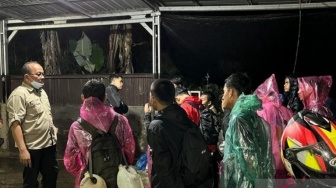 15 Pendaki dari Sumut Diamankan BKSDA Sumbar, Niatnya Mau Tahun Baru di Gunung Singgalang