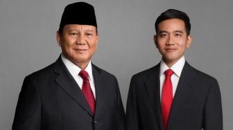 Komentar Akun Centang Biru di Postingan Malam Tahun Baru Prabowo Mengejutkan, Isinya Soal Apa?