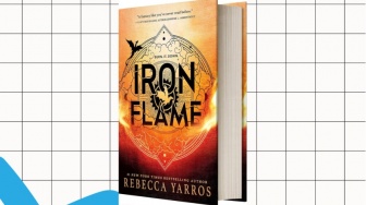Ulasan Buku 'Iron Flame', Pertarungan Sengit antara Penunggang Naga