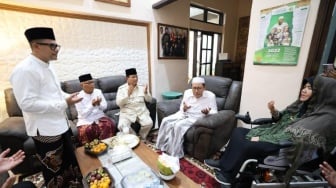 Berkunjung ke Ponpes Genggong Jawa Timur, Prabowo Dinobatkan sebagai Sahabat Santri Indonesia