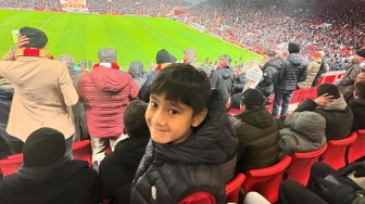 Beda dengan Azizah Salsha yang Nonton Man United, Rafathar Jadi Saksi Kemenangan Liverpool