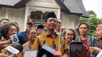 Bantah Latah Lihat Anies Live TikTok, Mahfud: Saya Sudah Lama Main-main Begitu!