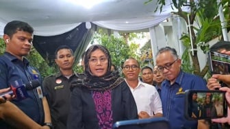 Celetukan Sepatu Hijau Stabilo jadi Kenangan Terakhir Sri Mulyani dengan Almarhum Rizal Ramli