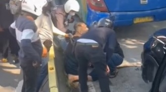 Viral Video Saipul Jamil Menangis di Jalan saat Ditangkap Polisi, Diduga Terkait Kasus Narkoba