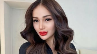 Sadar Masih Laki-Laki, Jessica Rinrada Percaya Diri Ikut Jumatan