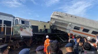 Imbas Adu Banteng KA Turangga vs Kereta Bandung Raya, DAOP Surabaya Alihkan Perjalanan via Purwokerto