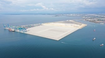 Terminal Makassar New Port Melebihi Target Muat Bongkar, Apa Rahasianya?