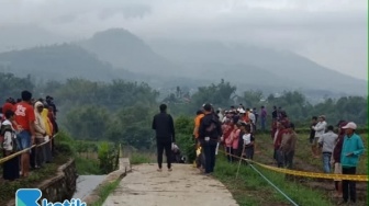 Geger! Seorang Pria Ditemukan Bersimbah Darah di Lapangan Pujon Malang