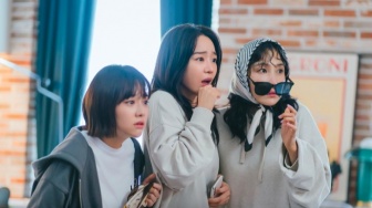 Masalah Hidup yang Dialami 3 Bersaudara di Drama Korea Welcome to Samdalri, Berat