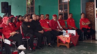 Jokowi Absen di HUT PDIP, FX Rudy Beri Komentar Menohok: Masih Pegang KTA Kok!