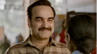 5 Film Bollywood yang Dibintangi Pankaj Tripathi, Terbaru Ada Main Atal Hoon