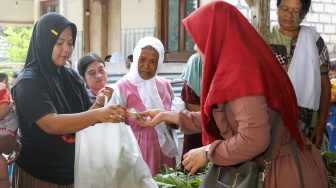 Penuhi Kebutuhan Gizi Warga Lewat Bazar Sayur Hingga Bahan Pokok