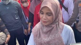 Senang Joget Saat Dampingi Ganjar Pranowo Kampanye, Netizen Tak Percaya Saat Siti Atikoh Ngaku Dirinya Introvert