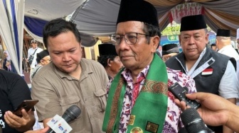 Mahfud MD Tuding Ada Tindak Pidana Korupsi di Laut Natuna Utara, Banyak Kapal Asing Masuk Didiamkan Saja