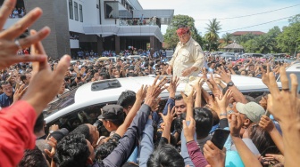 Gestur Prabowo Saat Kunjungan ke Palembang Bikin Ngakak: Malah Berekspresi Kocak Lagi