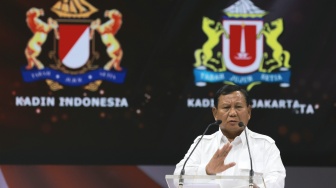 Prabowo Mau Anak Muda Jadi Petani Seperti di Jerman, Sore Nyangkul Malam ke Disko