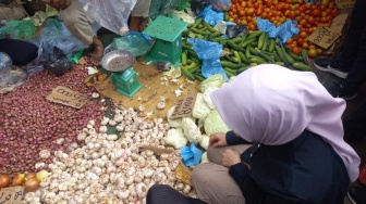 Hasil Blusukan Istri Ganjar di Pasar 26 Ilir Palembang: Harga Tomat Kini Tembus Rp 20 Ribu per Kg