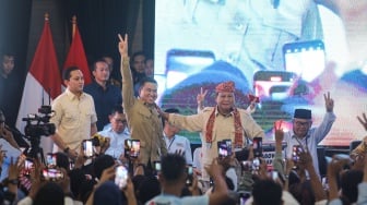 Prabowo Banggakan Sekretaris Pribadinya yang Putra Bengkulu, Ini Sosoknya