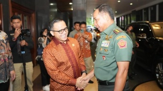 Panglima TNI Bertemu Menpan RB Azwar Anas, Usul Tukin Prajurit Naik jadi 80 Persen