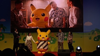 Penggemar Pokemon Merapat, Pikachu Pakai Batik Bakal Datang dan Berjoget di 4 Kota Indonesia Ini