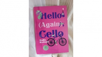 Ulasan Novel Hello (Again) Cello, Bacaan Santai setelah Pulang Bekerja