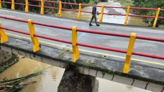 Komentar Menteri PUPR Soal Perbaikan Jembatan Kiambang Padang Pariaman yang Rusak Diterjang Banjir