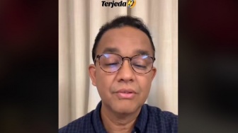 Momen Live TikTok Anies Baswedan Terjeda Karena Bingung Matikan Fitur Gift, Netizen: Kocak