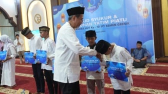 Semen Gresik Beri Santunan 100 Anak Yatim, Wujud Syukur Capaian Gemilang di HUT Ke-10