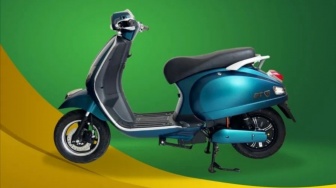 Mirip Vespa, Inilah Spesifikasi dan Harga Motor Listrik Green Tech VP