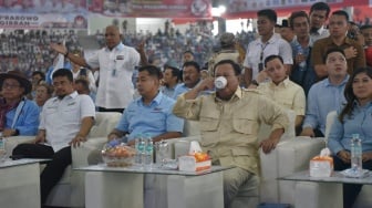 Tim Hukum AMIN Laporkan Baliho Bobby Nasution Bareng Prabowo ke Bawaslu