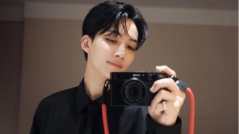 Menemukan Inspirasi Fashion ala Jeonghan SEVENTEEN di Instagram, Fashionable!