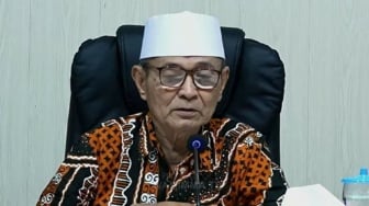 Meninggal Dunia, Ini Profil Buya Syakur Yasin: Ulama Indramayu Lulusan Mesir dan Tunisia