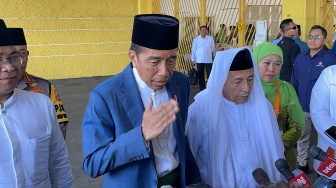 Jawab Isu 15 Menteri Mundur, Jokowi: Kabarnya Dari Siapa?!