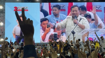 Jelang Debat Cawapres, Prabowo Joged Gemoy di Majalengka