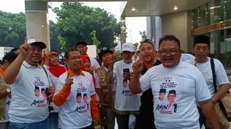 Pendukung Prabowo dan Ganjar Adu Yel-yel, Penyokong AMIN Salawatan