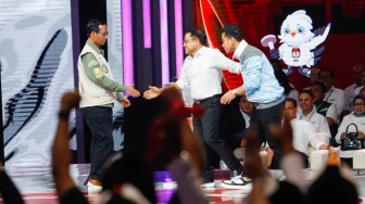 Menilik Pertanyaan Receh hingga Gimmick dalam Debat Keempat Pilpres 2024